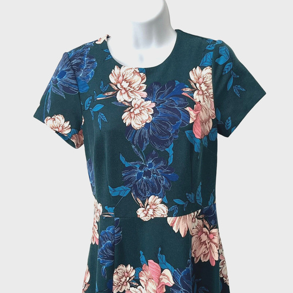 Eliza J Size 6 Dress Fit & Flare Pine Floral Jewel Neck Stretch Short Sleeves - Picture 4 of 13